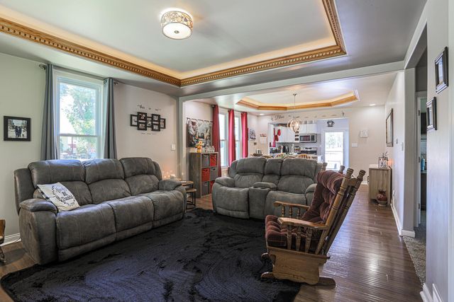 2830 AVENUE D, Council Bluffs, IA 51501