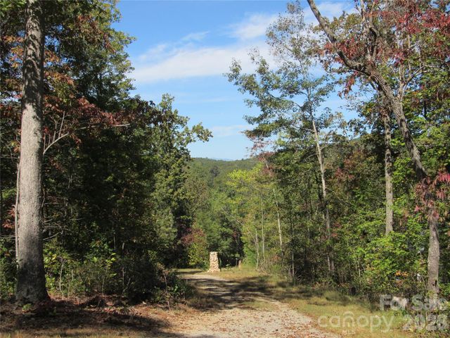 150 Summers Way, Marion, NC 28752