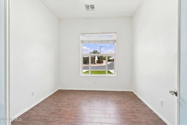 1010 E DESERT INN Drive, Chandler, AZ 85249