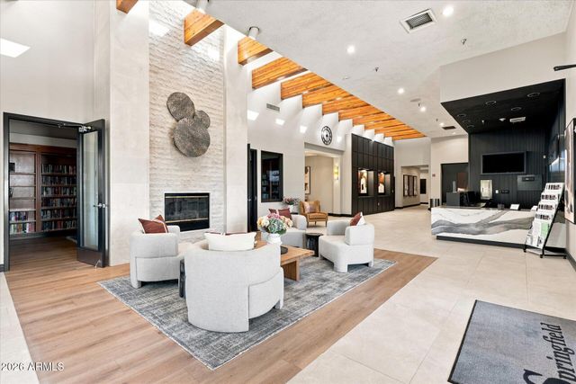 1010 E DESERT INN Drive, Chandler, AZ 85249