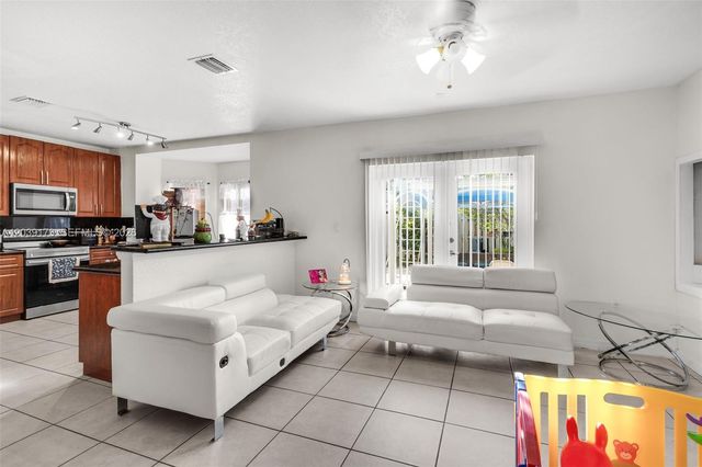 1760 NE 36th Avenue, Homestead, FL 33033