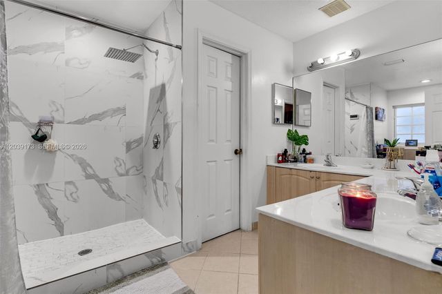 1760 NE 36th Avenue, Homestead, FL 33033