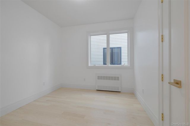 27 Ellish Parkway 103, Spring Valley, NY 10977