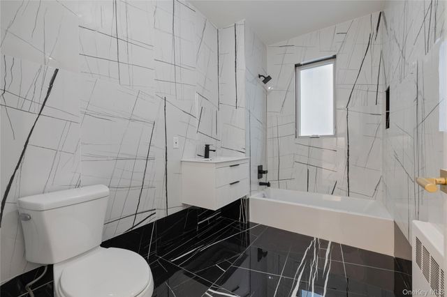 27 Ellish Parkway 103, Spring Valley, NY 10977