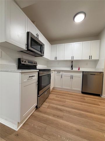 2551 NW 26th Street, Sunrise, FL 33313