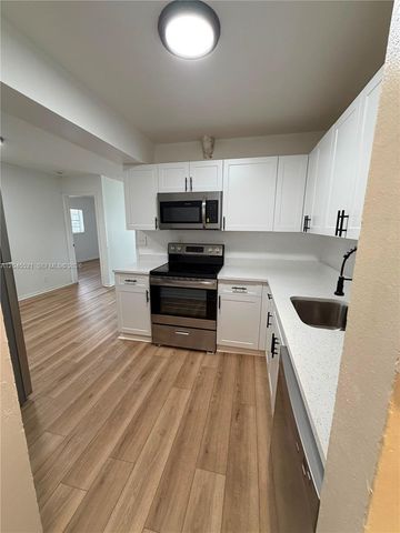 2551 NW 26th Street, Sunrise, FL 33313