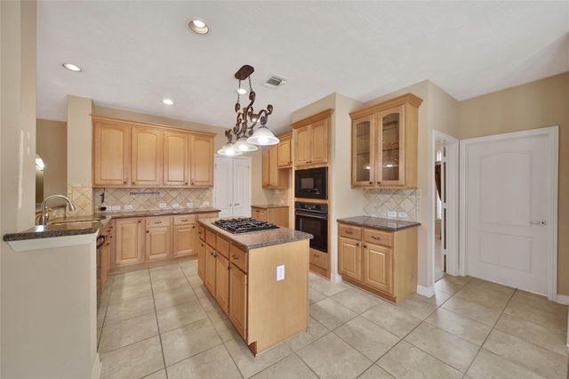 6530 Monte Bello Ridge Lane, Houston, TX 77041