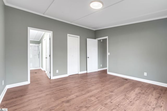 423 Valleybrook Lane, Greer, SC 29651