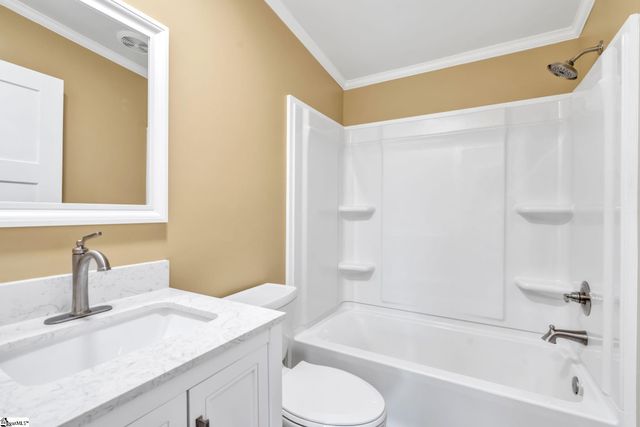 423 Valleybrook Lane, Greer, SC 29651