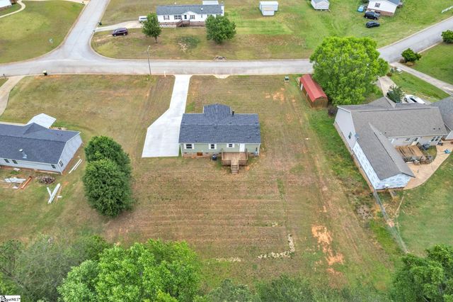 423 Valleybrook Lane, Greer, SC 29651