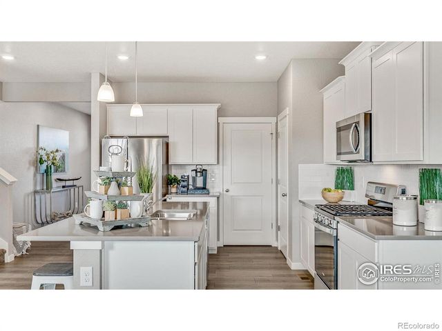 915 London Way, Severance, CO 80550