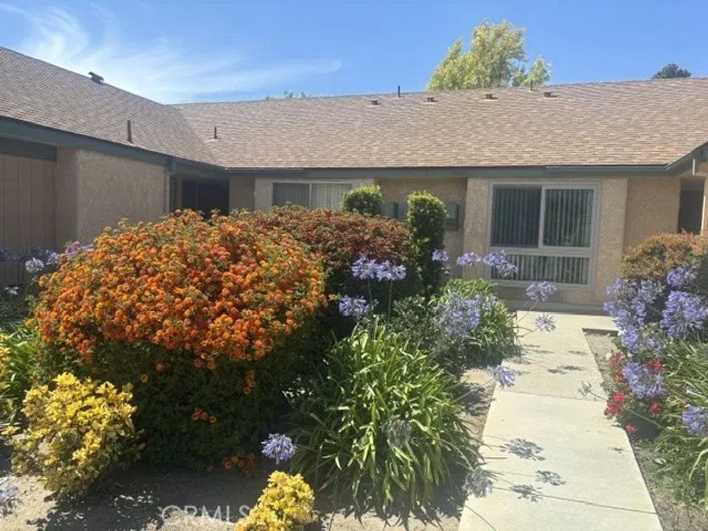 25124 Village 25, Camarillo, CA 93012