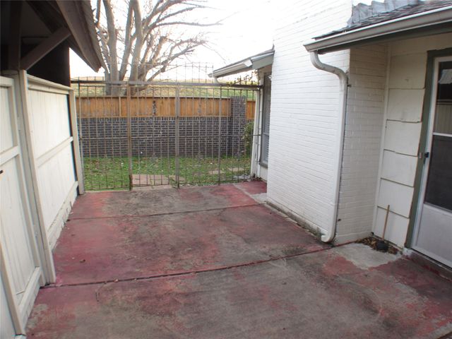 10406 Shadow Bend Drive, Dallas, TX 75230