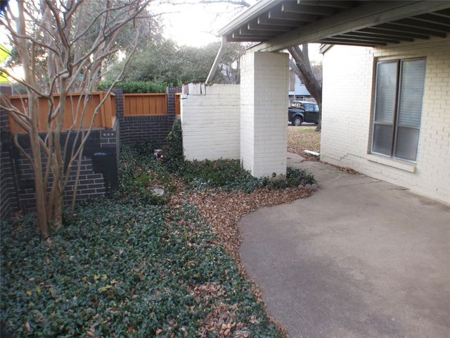 10406 Shadow Bend Drive, Dallas, TX 75230