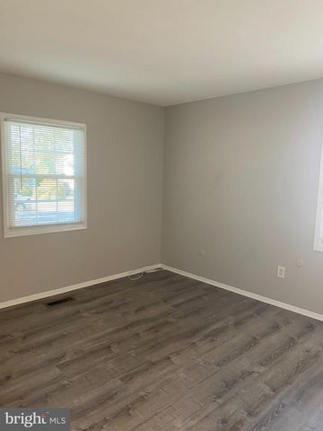 185 HAZELWOOD CIR, Willingboro, NJ 08046
