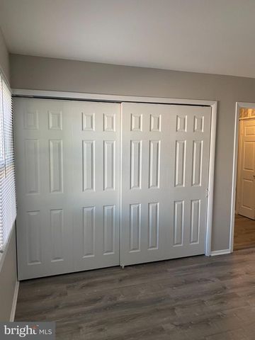185 HAZELWOOD CIR, Willingboro, NJ 08046