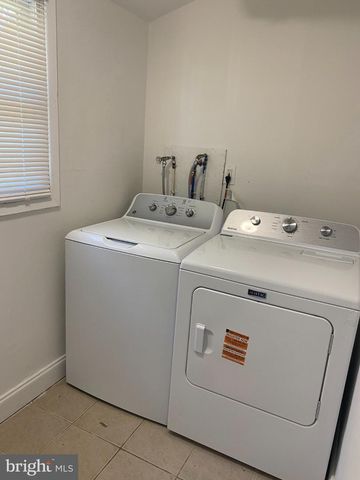185 HAZELWOOD CIR, Willingboro, NJ 08046