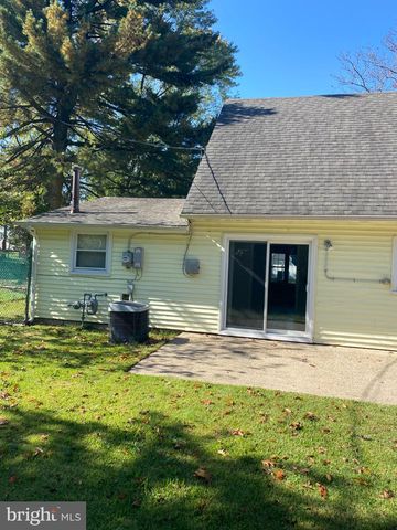 185 HAZELWOOD CIR, Willingboro, NJ 08046
