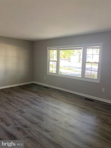 185 HAZELWOOD CIR, Willingboro, NJ 08046