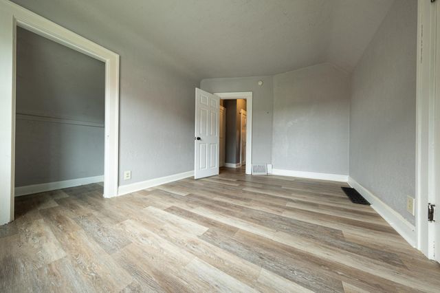 762 Jenks Avenue, Saint Paul, MN 55106