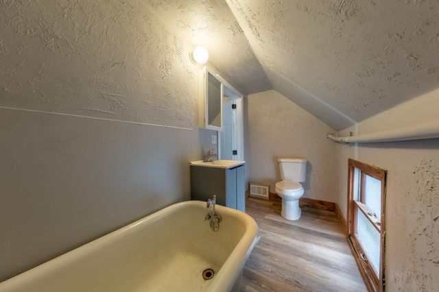 762 Jenks Avenue, Saint Paul, MN 55106