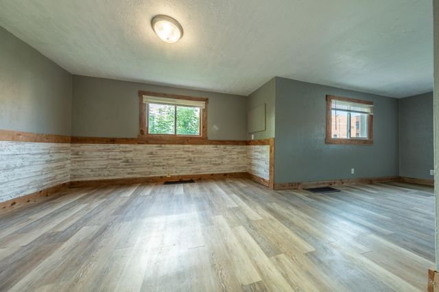 762 Jenks Avenue, Saint Paul, MN 55106