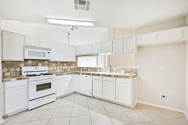 4622 Pecan Grove Drive, Pearland, TX 77584