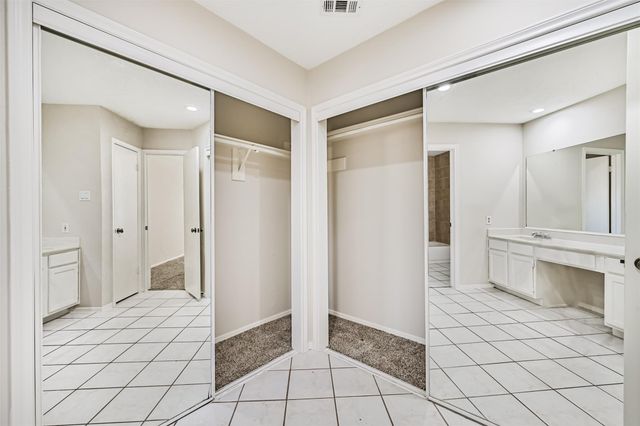 4622 Pecan Grove Drive, Pearland, TX 77584