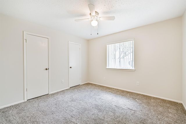 4622 Pecan Grove Drive, Pearland, TX 77584