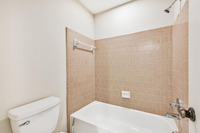 4622 Pecan Grove Drive, Pearland, TX 77584