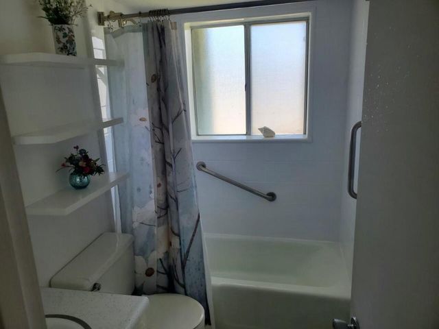 3160 Lake Osborne Drive 201, Lake Worth Beach, FL 33461