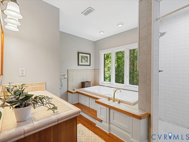 2556 Ridge Rd, Powhatan, VA 23139