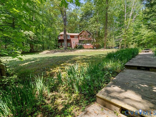2556 Ridge Rd, Powhatan, VA 23139