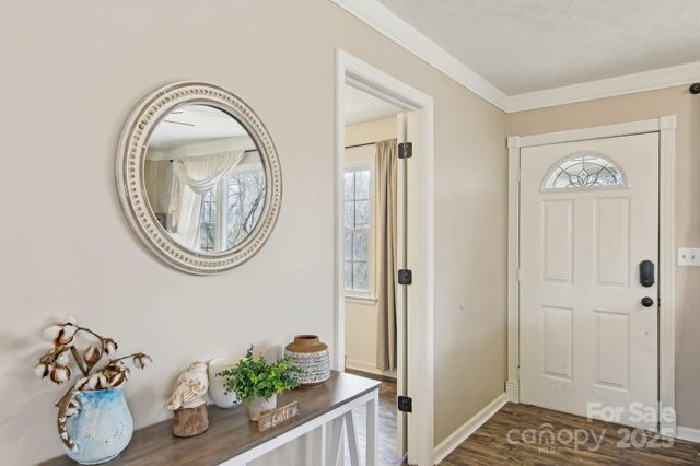 403 Crest Road, East Flat Rock, NC 28726