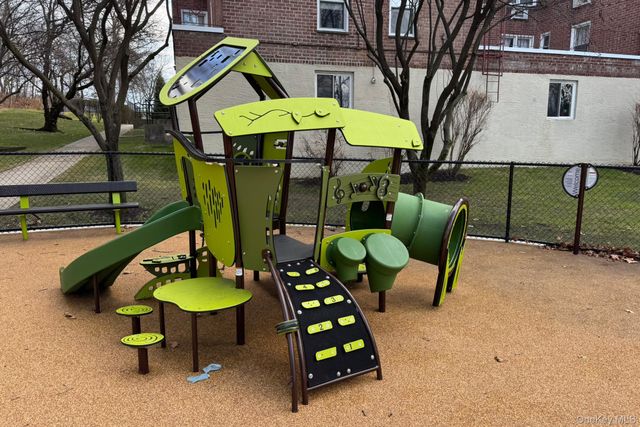 329 Palmer Terrace 1B, Mamaroneck, NY 10543