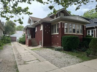 5310 N Spaulding Avenue, Chicago, IL 60625