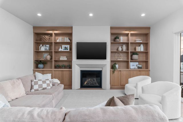 995 N TITAN DR, Lehi, UT 84043