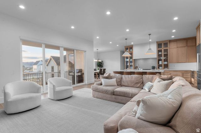 995 N TITAN DR, Lehi, UT 84043