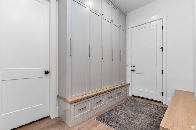 995 N TITAN DR, Lehi, UT 84043