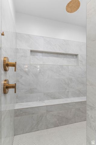 995 N TITAN DR, Lehi, UT 84043