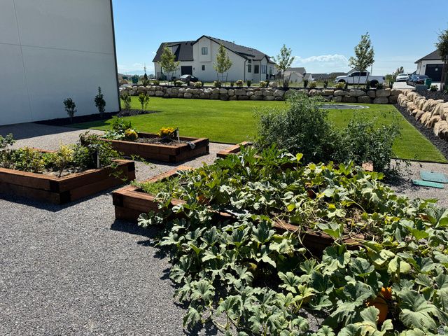 995 N TITAN DR, Lehi, UT 84043