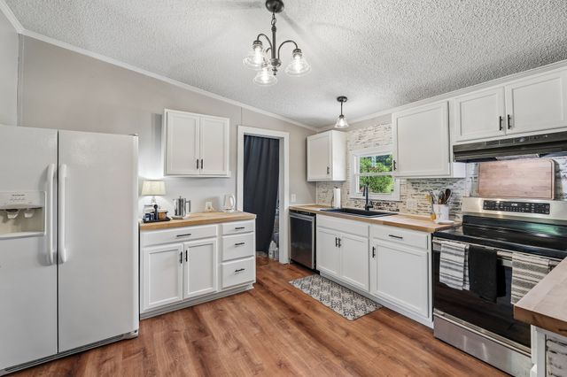 1846 Theta Pike, Columbia, TN 38401