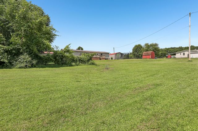 1846 Theta Pike, Columbia, TN 38401