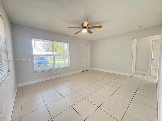 655 SW 6th St, Hallandale Beach, FL 33009