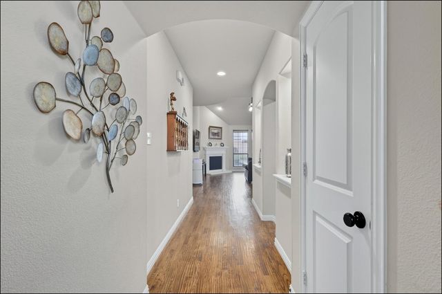 209 Florence Drive, Lewisville, TX 75056