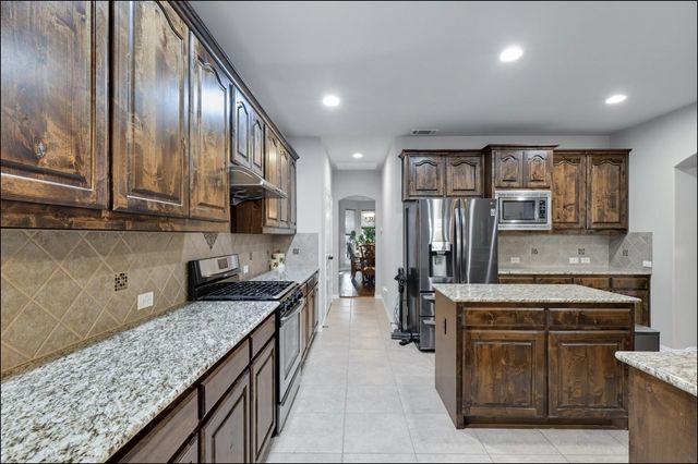 209 Florence Drive, Lewisville, TX 75056