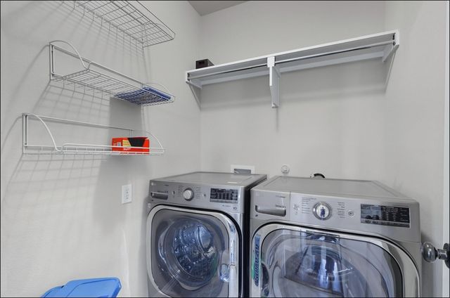 209 Florence Drive, Lewisville, TX 75056