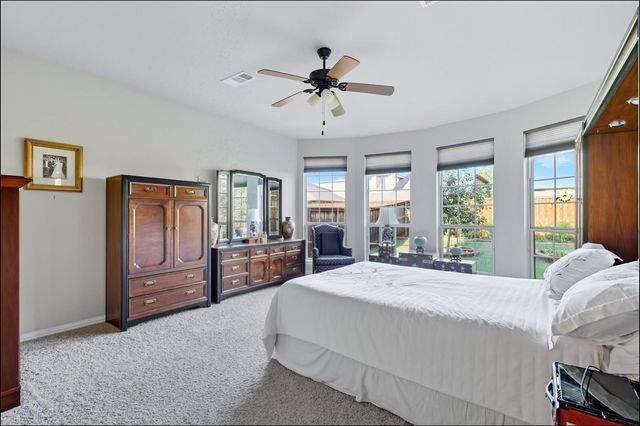 209 Florence Drive, Lewisville, TX 75056