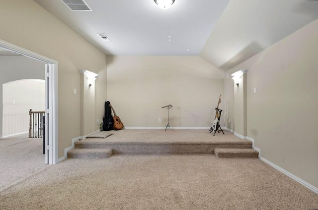 209 Florence Drive, Lewisville, TX 75056