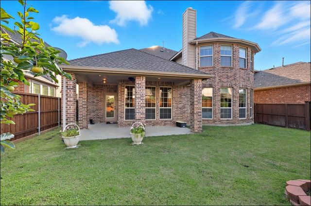 209 Florence Drive, Lewisville, TX 75056